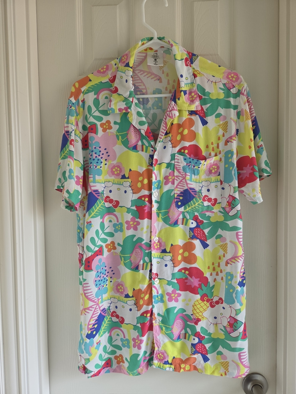 Sanrio Hello Kitty Unisex Hawaiian Button Up Tropical Floral Hybrid Print‎ S